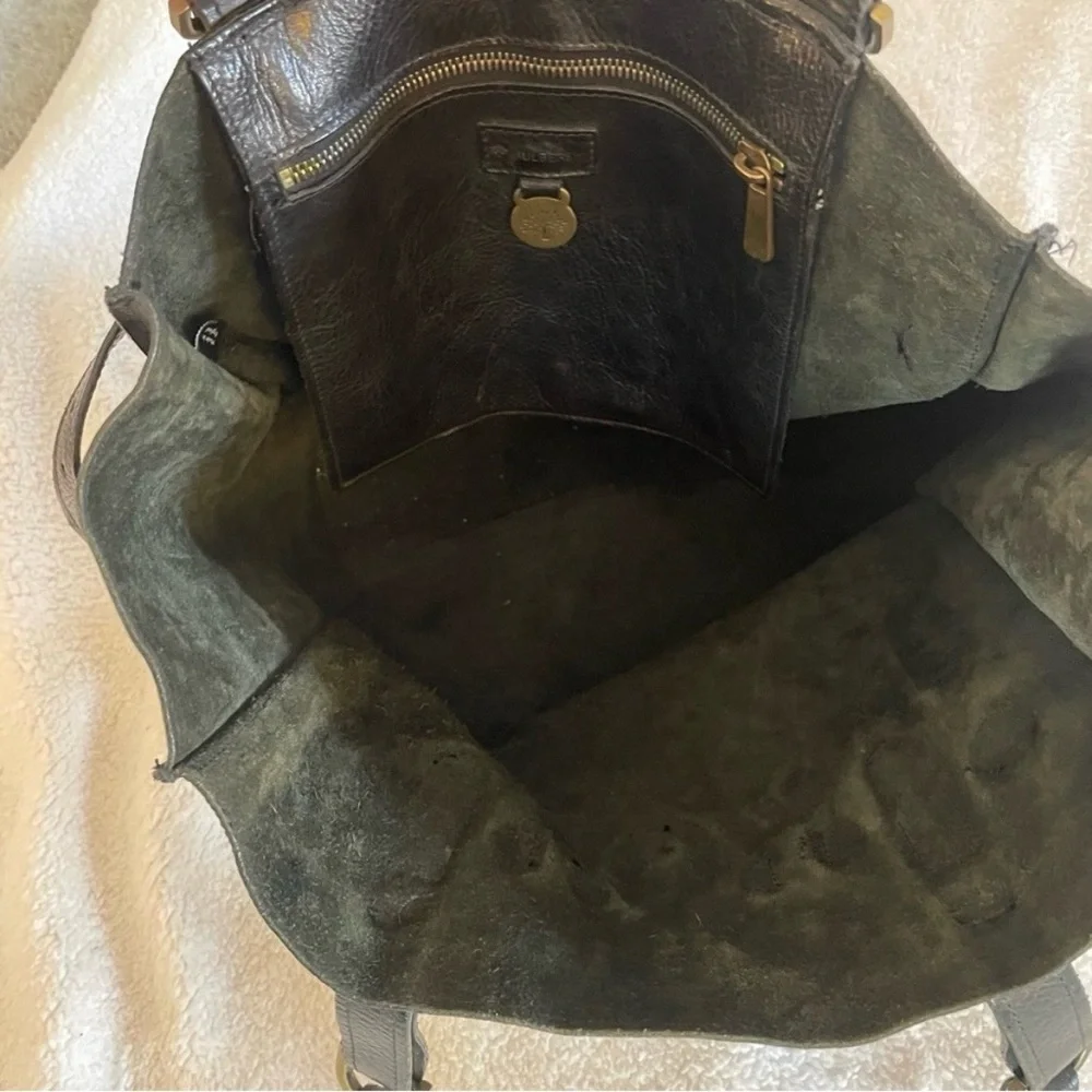 Mulberry Black Leather Top-Handle Tote with Gold Hardware - Picture 7 of 16